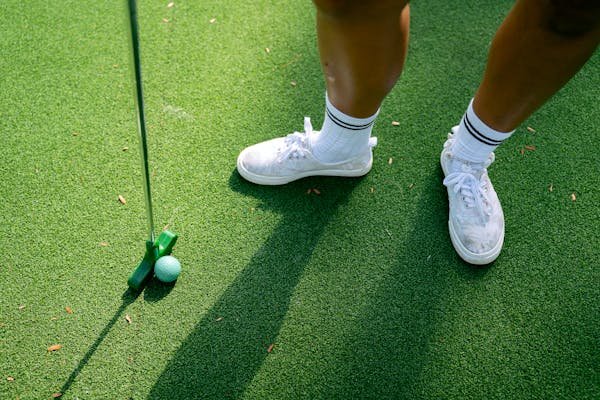 Les meilleures chaussures de golf pour améliorer votre jeu